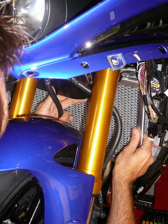 Yamaha R1 - Radiator Guard