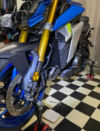 Suzuki GSX-S1000 GT, fitted Radiator Guard, Rad Guard, Stone guard, radiator protection, Protector, stone grill, motorcycle guard